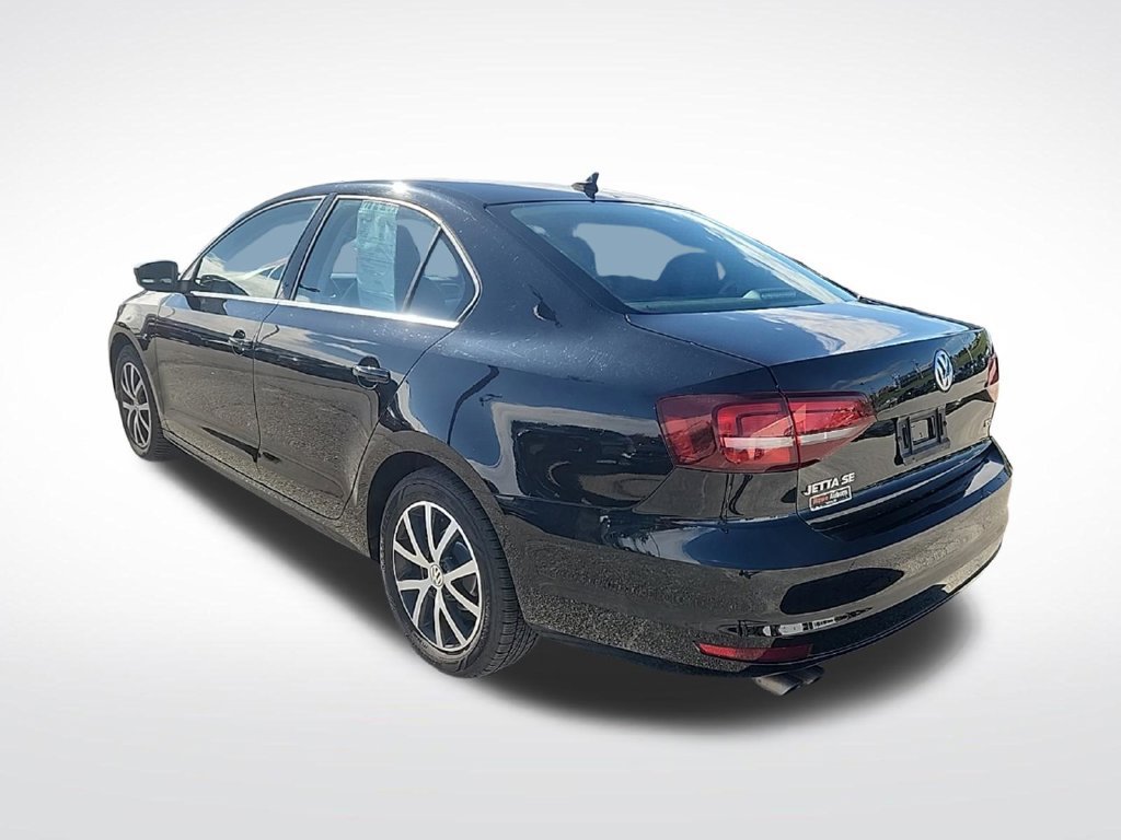 Used 2017 Volkswagen Jetta SE FWD image 5