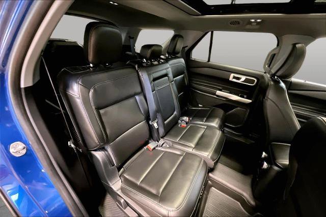 Certified 2022 Ford Explorer XLT w/ Equipment Group 202A AWD/4WD image 36