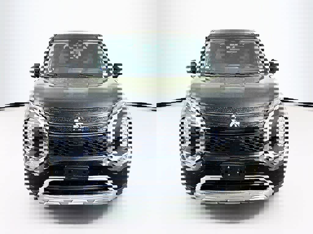 Used 2024 Mitsubishi Outlander SE image 6