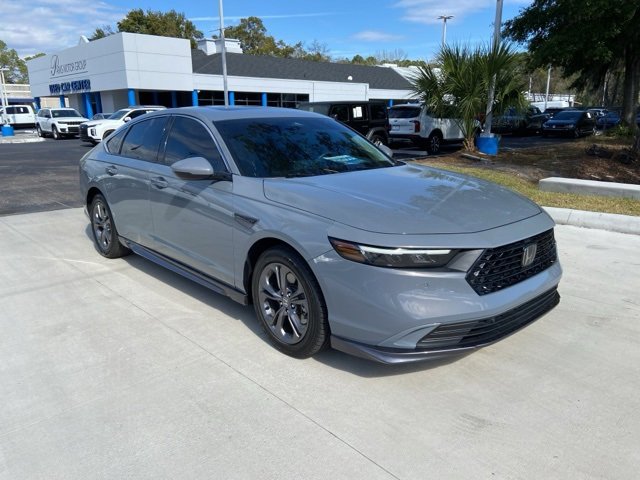 Used 2023 Honda Accord EX-L image 2