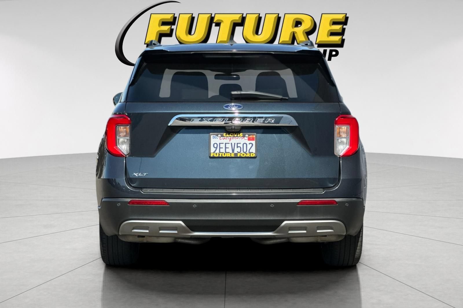 Certified 2022 Ford Explorer XLT w/ Equipment Group 202A RWD image 4