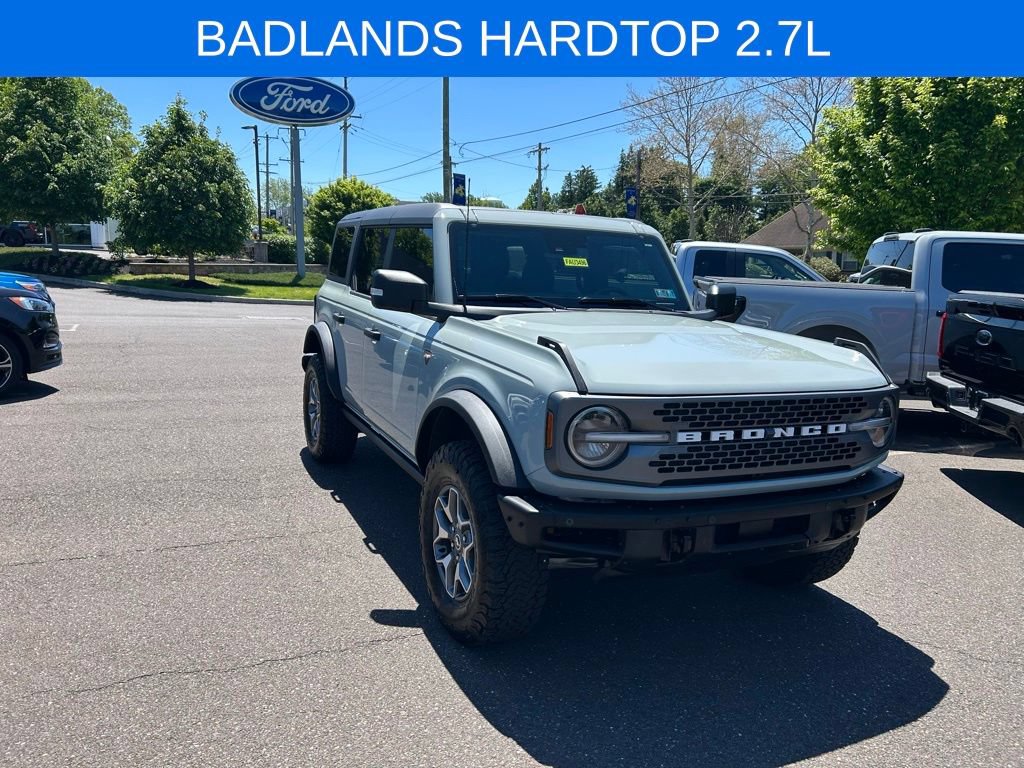 Certified 2024 Ford Bronco Badlands AWD/4WD image 3