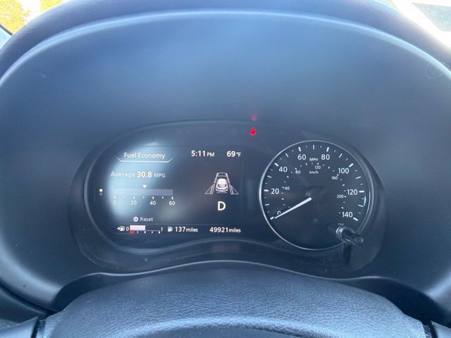 Used 2023 Nissan Kicks SR FWD image 39
