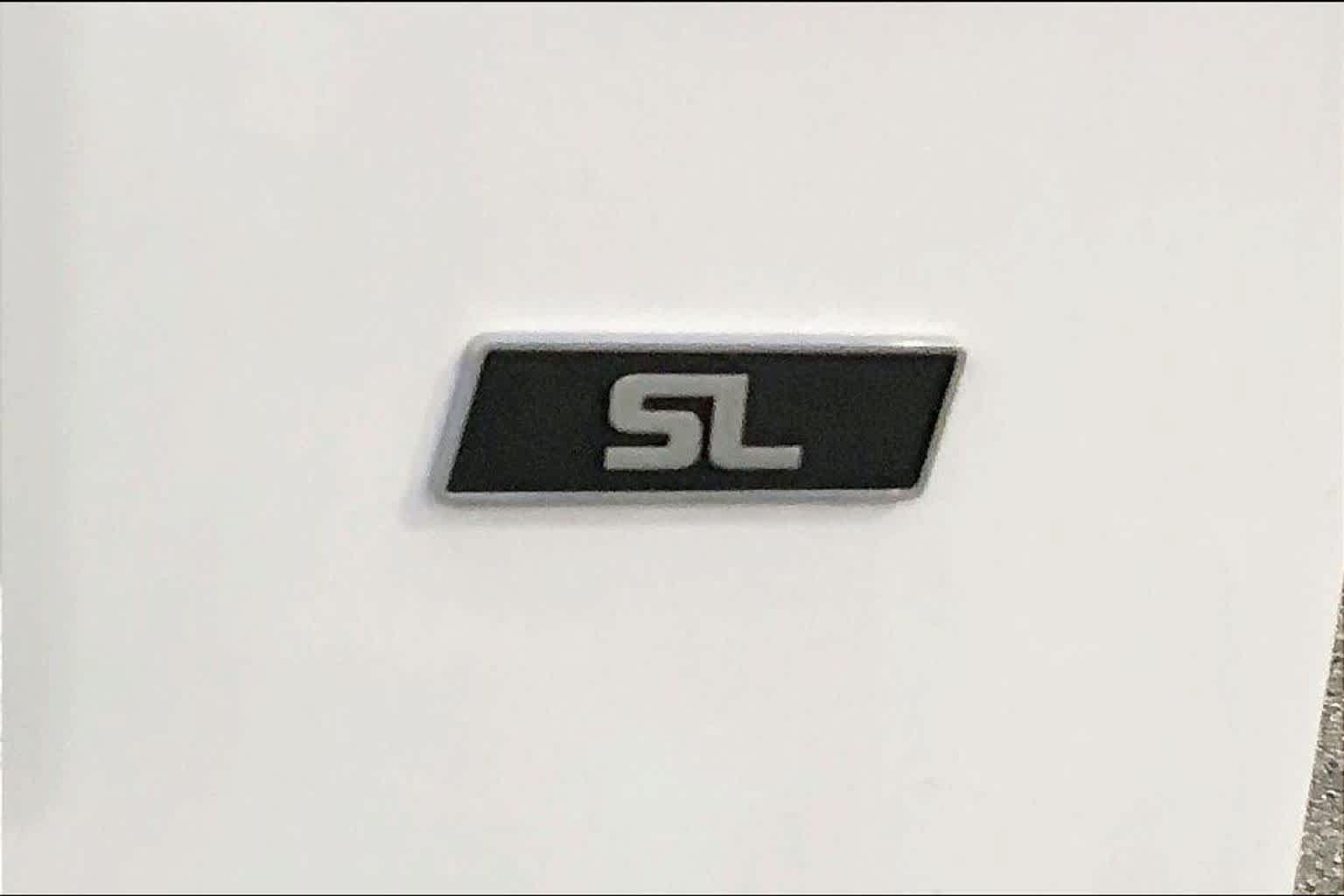 Used 2022 GMC Sierra 2500 Pro w/ Convenience Package AWD/4WD image 9