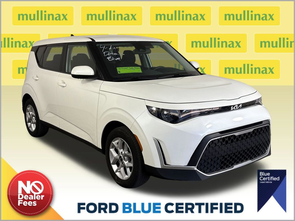 Used 2024 Kia Soul LX w/ Option Group 015