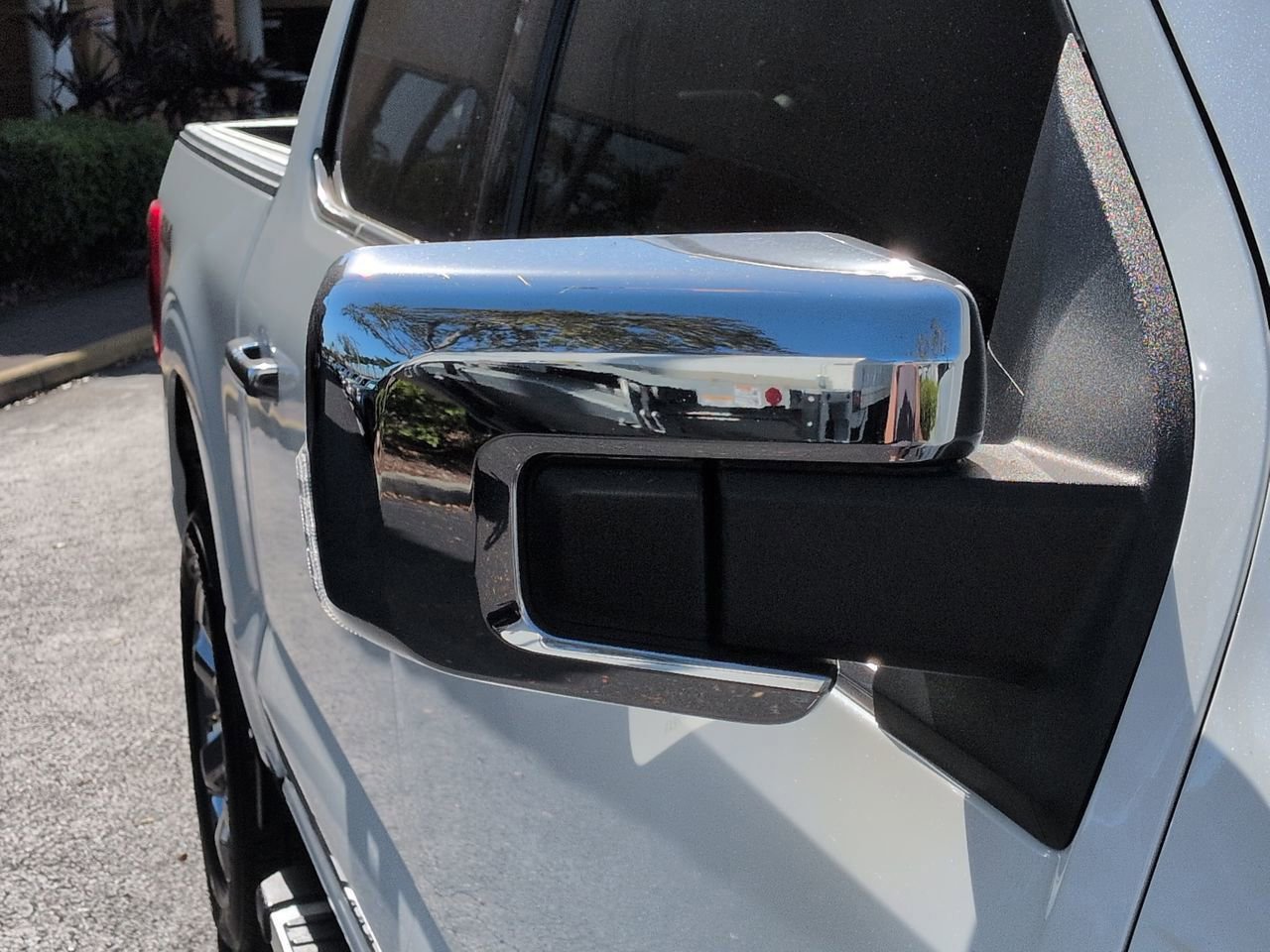 Certified 2023 Ford F150 Lariat w/ Equipment Group 502A High image 11