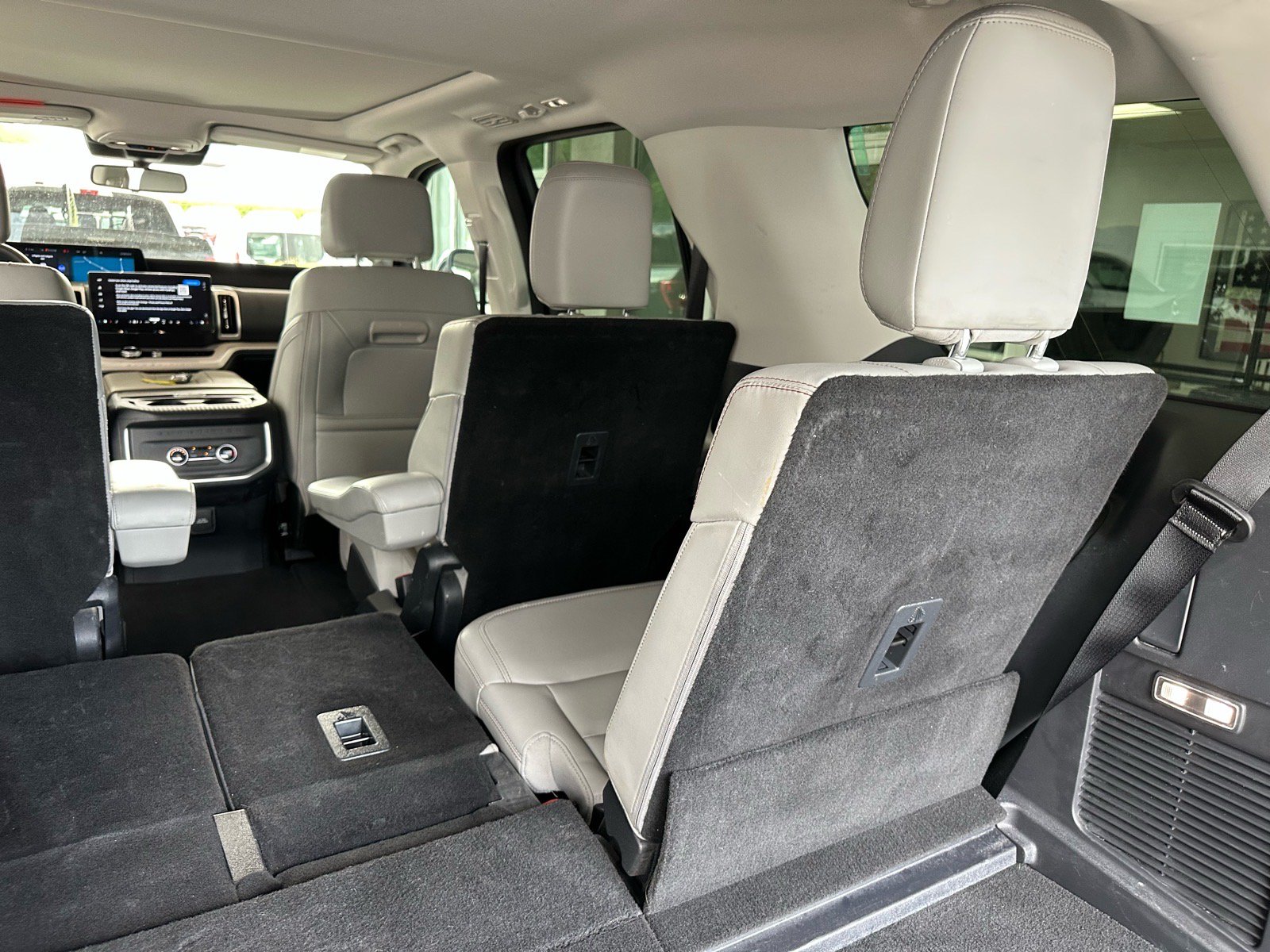 Certified 2025 Ford Expedition Active AWD/4WD image 26