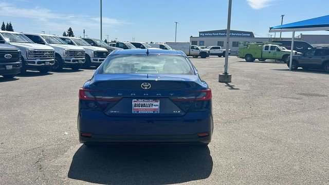 Used 2025 Toyota Camry XLE FWD image 4