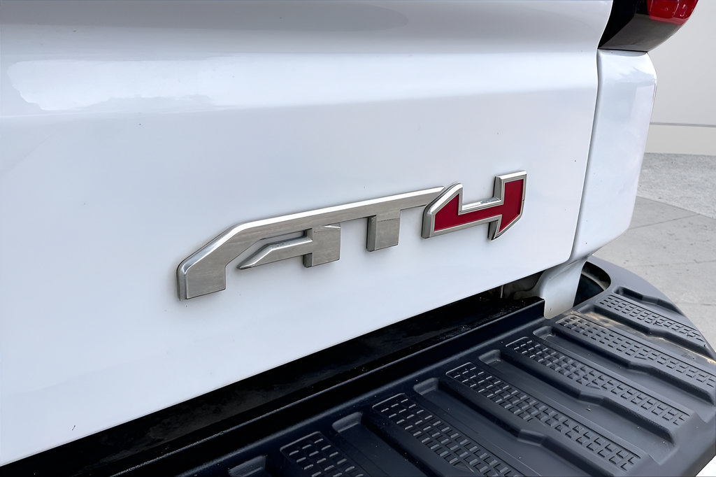 Used 2023 GMC Sierra 1500 AT4 w/ AT4 Preferred Package AWD/4WD image 30