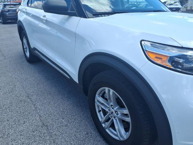 Certified 2023 Ford Explorer XLT w/ Equipment Group 202A AWD/4WD image 17