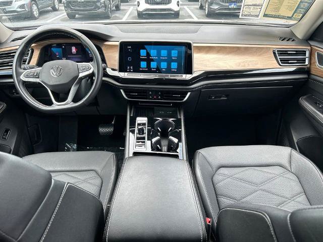 Used 2025 Volkswagen Atlas SE FWD image 10