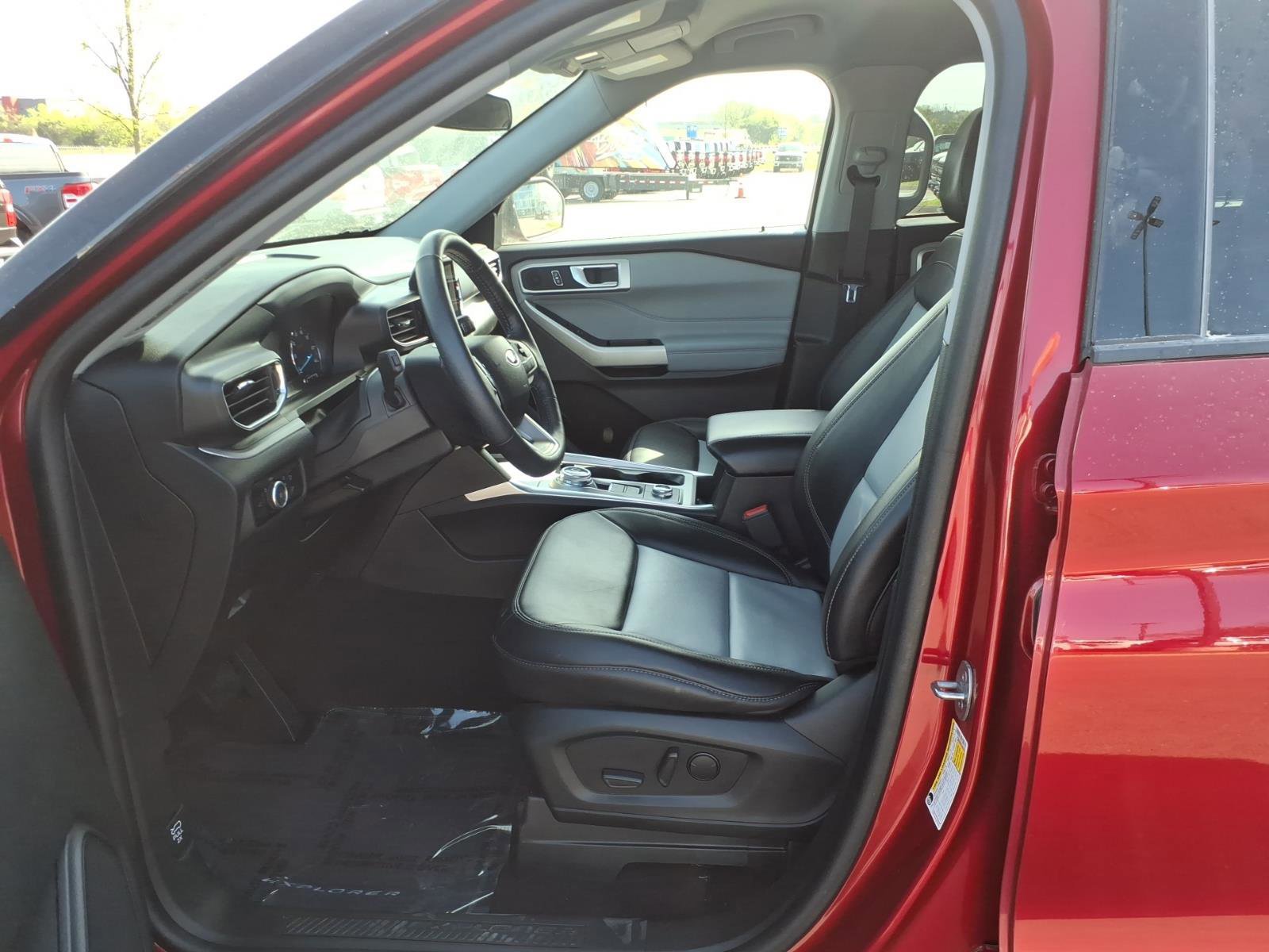 Certified 2023 Ford Explorer XLT w/ Equipment Group 202A image 12