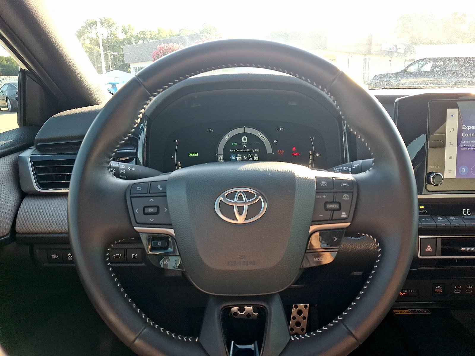 Used 2025 Toyota Camry SE FWD image 18