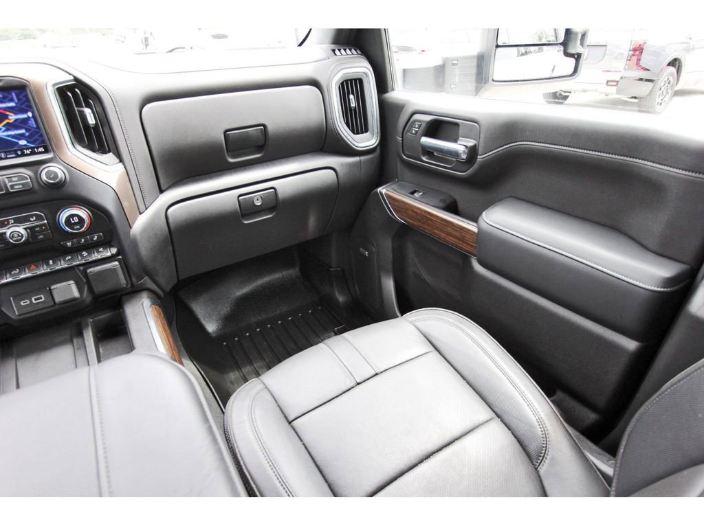 Used 2023 Chevrolet Silverado 2500 High Country w/ Technology Package AWD/4WD image 13