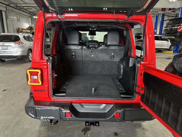 Used 2021 Jeep Wrangler Unlimited Sahara AWD/4WD image 25