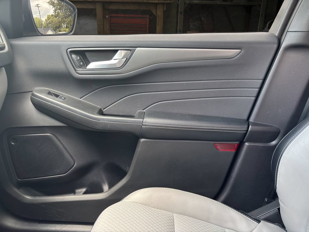 Certified 2023 Ford Escape SE FWD image 11