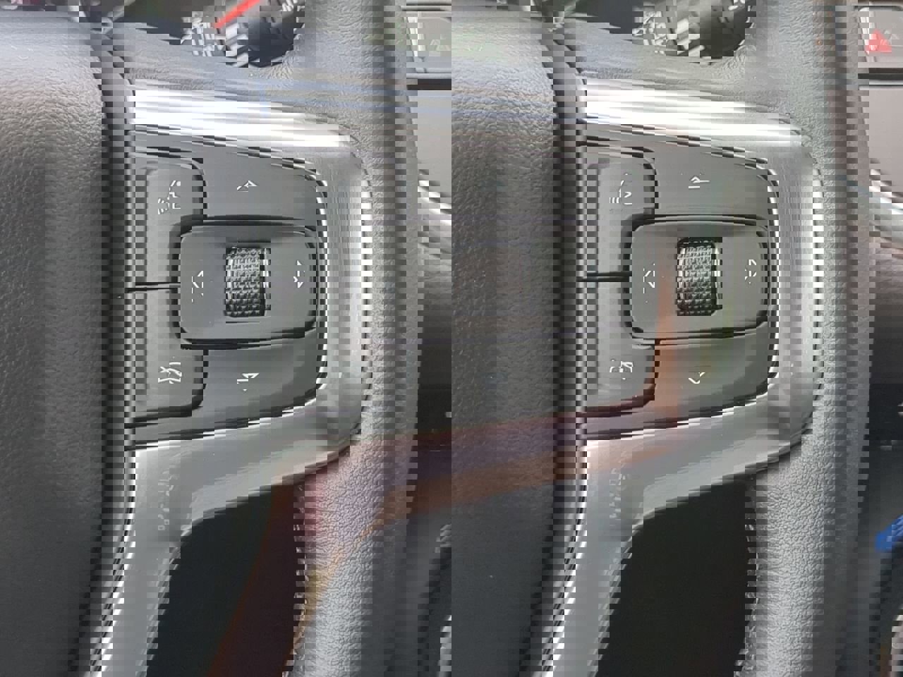 Used 2021 Chevrolet Blazer LT w/ Redline Edition image 25