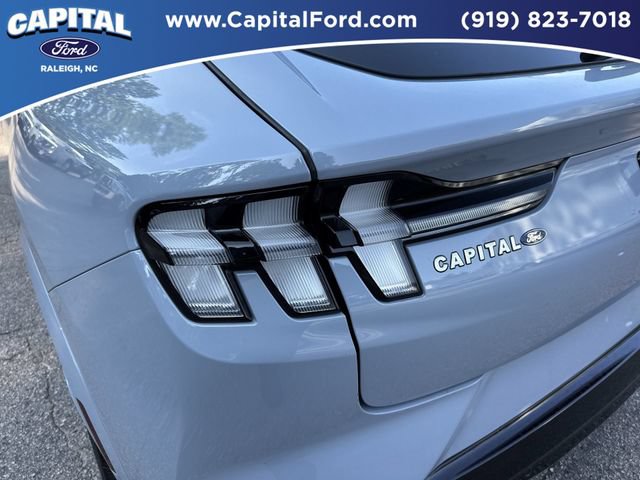 Certified 2025 Ford Mustang Mach-E GT AWD/4WD image 15
