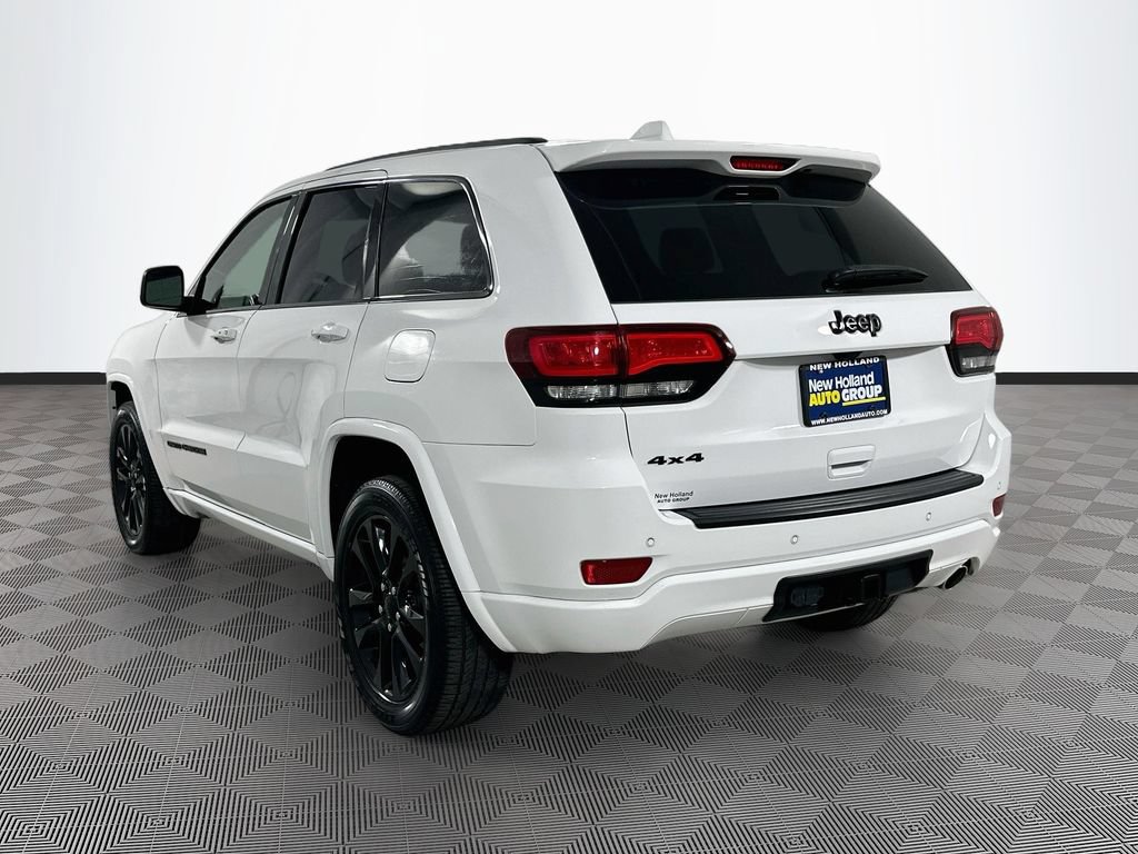 Used 2021 Jeep Grand Cherokee Laredo X AWD/4WD image 7