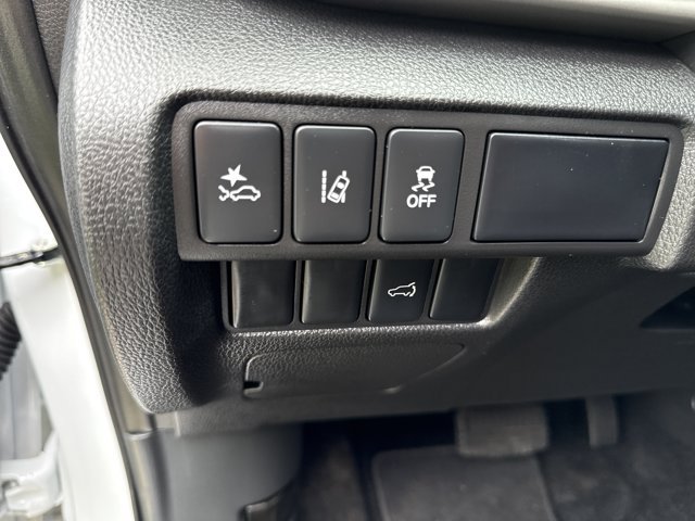 Used 2024 Mitsubishi Eclipse Cross SEL AWD/4WD image 14