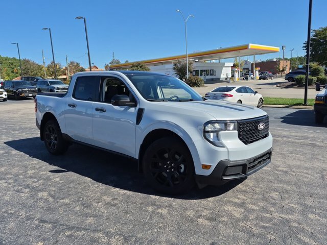 Certified 2025 Ford Maverick XLT w/ Equipment Group 301A AWD/4WD image 2