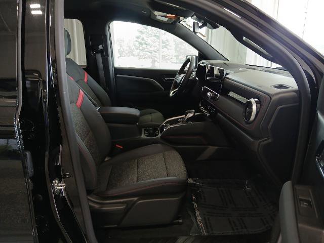 Used 2023 Chevrolet Colorado Z71 w/ Z71 Convenience Package 2 image 18