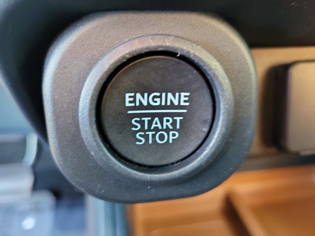 Certified 2022 Ford Maverick Lariat image 28