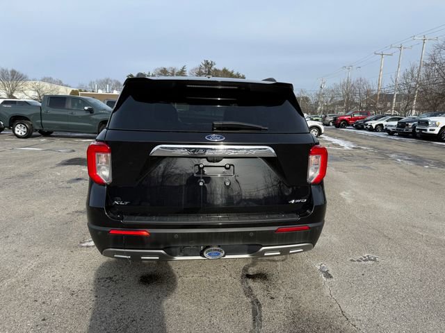 Certified 2022 Ford Explorer XLT w/ Equipment Group 202A image 5