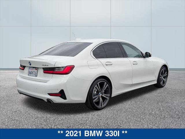 Used 2021 BMW 330i Sedan w/ Driving Assistance Package RWD image 5