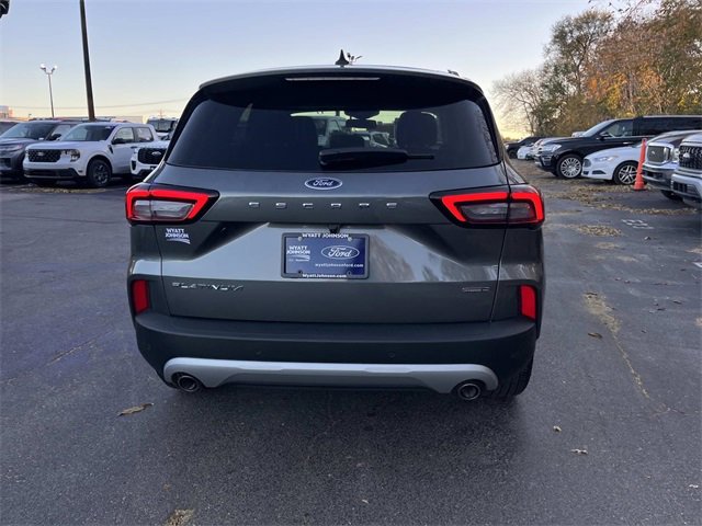 Certified 2025 Ford Escape Platinum w/ Premium Technology Package image 4