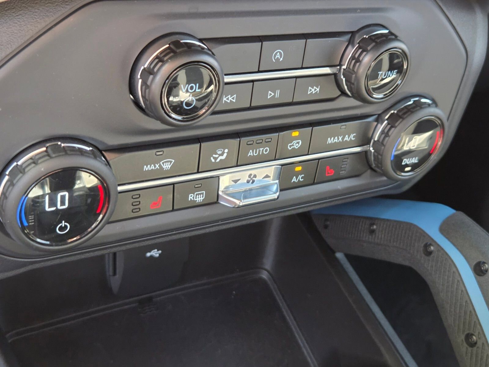 Certified 2023 Ford Bronco Wildtrak AWD/4WD image 22