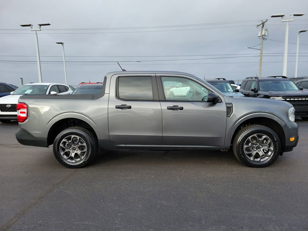 Certified 2023 Ford Maverick XLT image 3