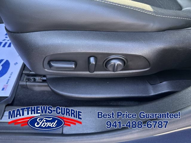 Used 2019 GMC Acadia SLT w/ LPO, Floor Liner Package FWD image 10