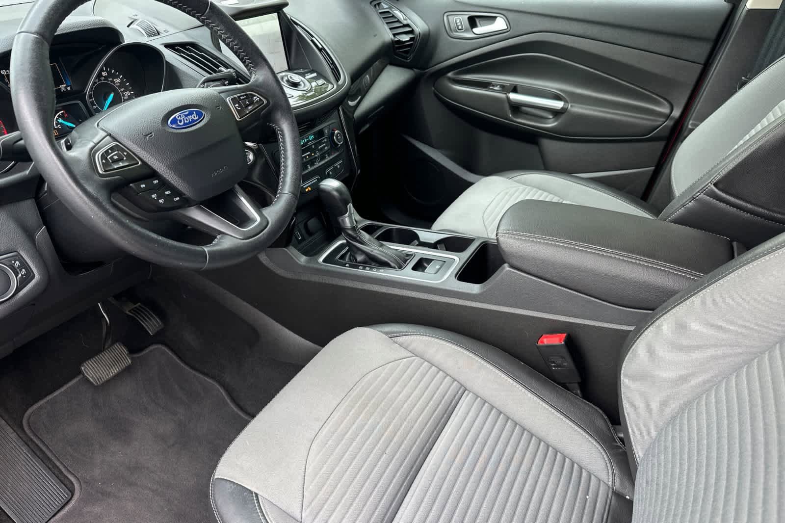 Certified 2017 Ford Escape Titanium AWD/4WD image 11