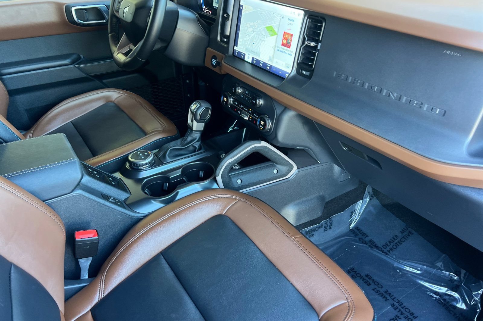 Certified 2024 Ford Bronco Outer Banks AWD/4WD image 19