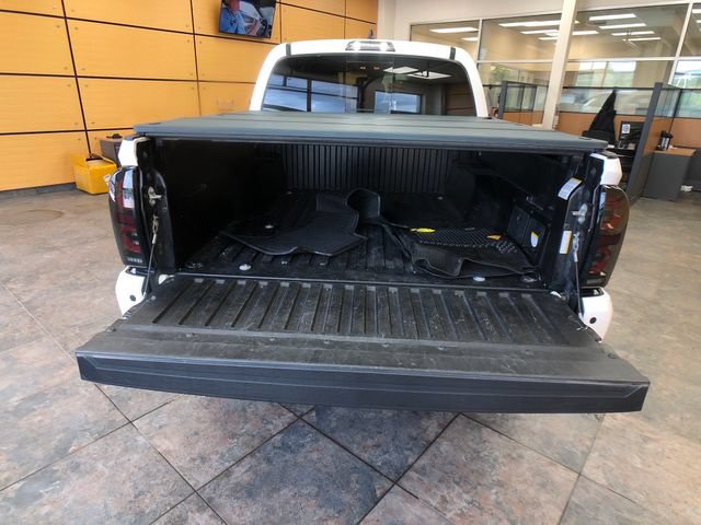 Used 2020 Toyota Tacoma TRD Sport w/ Technology Package AWD/4WD image 21