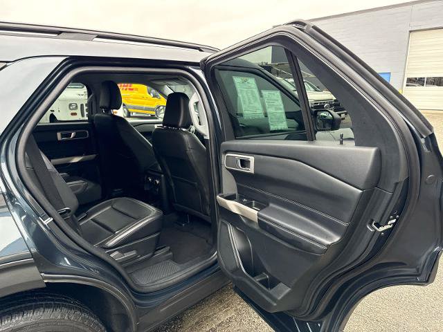 Certified 2023 Ford Explorer XLT w/ Equipment Group 202A AWD/4WD image 9