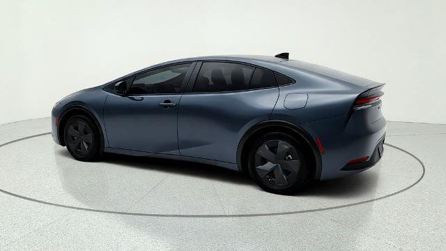 Used 2026 Toyota Prius LE FWD image 5
