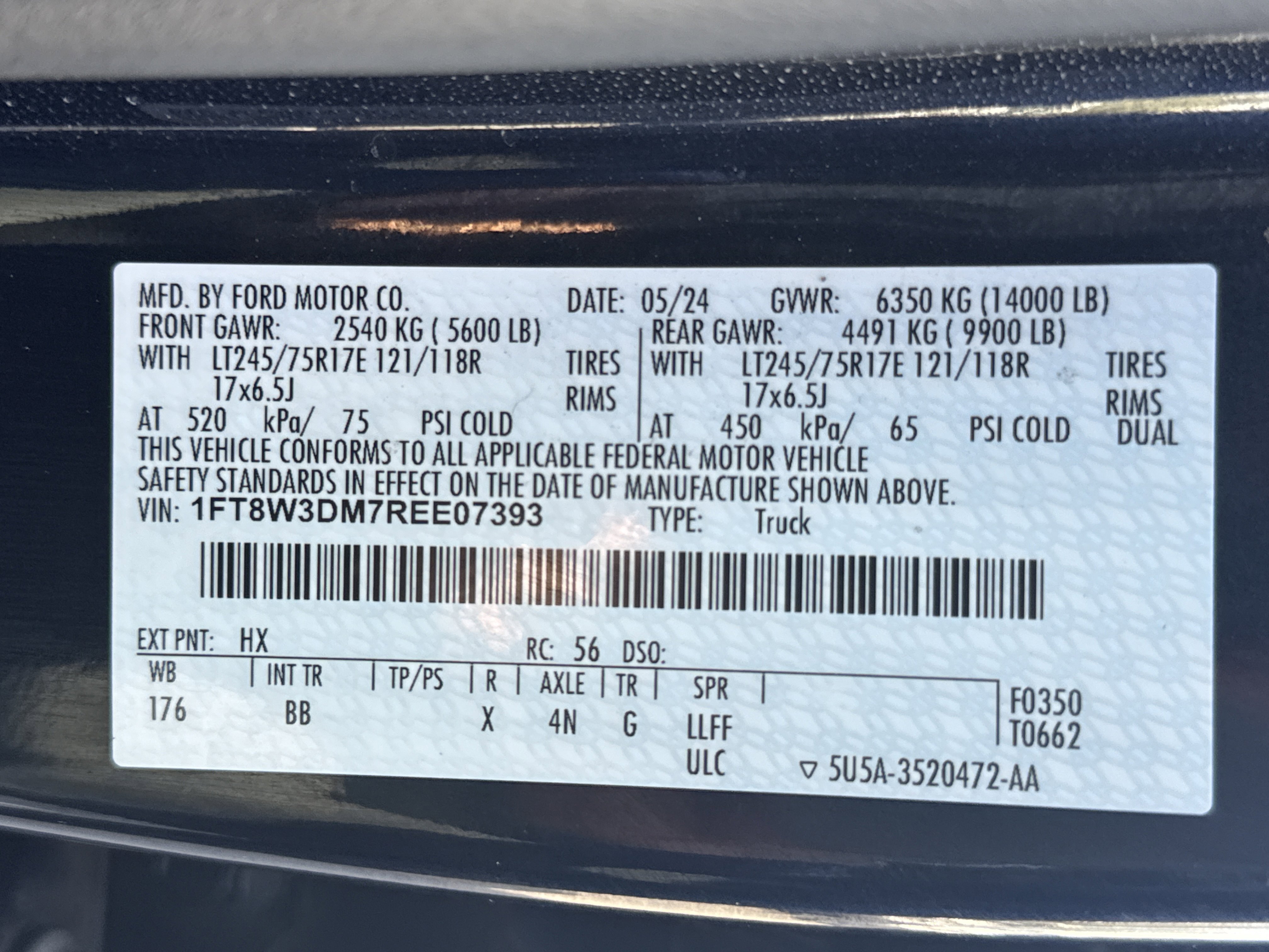 Certified 2024 Ford F350 Platinum w/ FX4 Off-Road Package AWD/4WD image 31