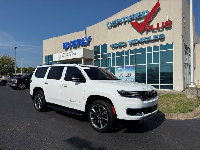 Used 2023 Jeep Wagoneer Series II w/ Convenience Group I AWD/4WD image 2