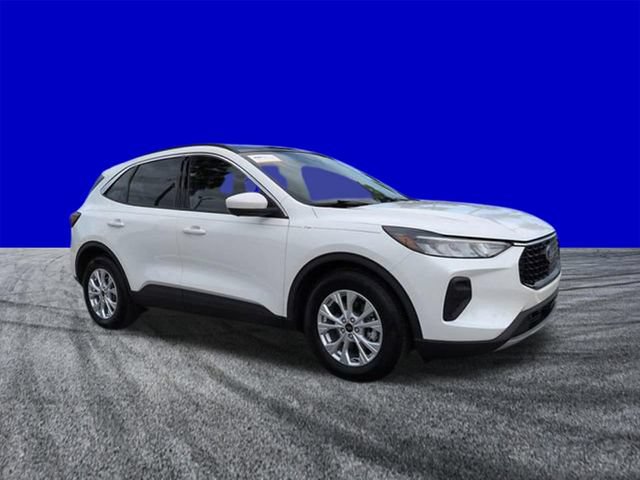 Certified 2023 Ford Escape Active w/ Tech Pack #2 FWD image 2