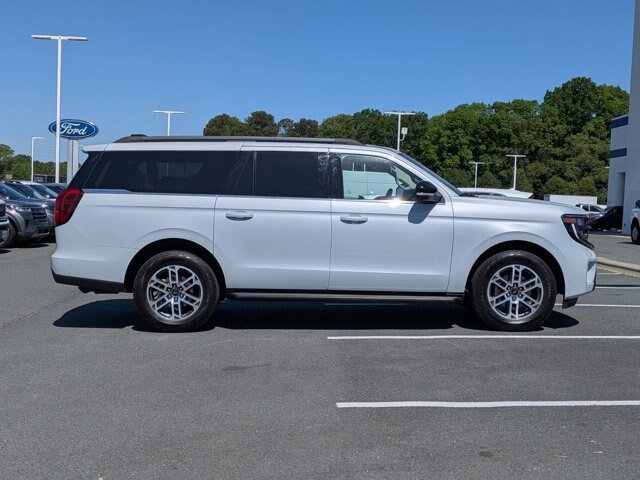 Certified 2025 Ford Expedition Max Active AWD/4WD image 3