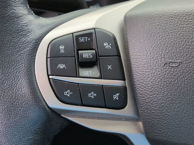 Certified 2022 Ford Explorer XLT w/ Equipment Group 202A image 33