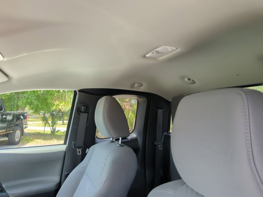 Used 2020 Toyota Tacoma SR w/ SR Convenience Package RWD image 17