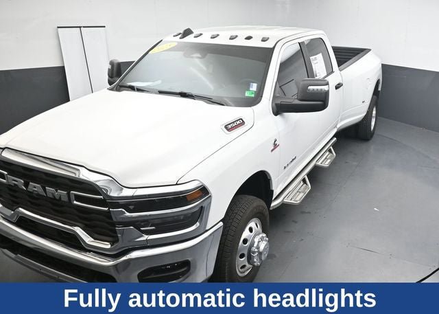 Used 2025 RAM 3500 Big Horn AWD/4WD image 22