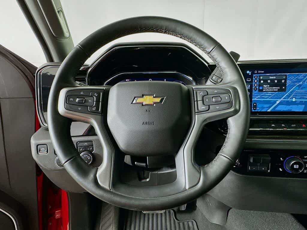 Used 2025 Chevrolet Silverado 1500 LT AWD/4WD image 16