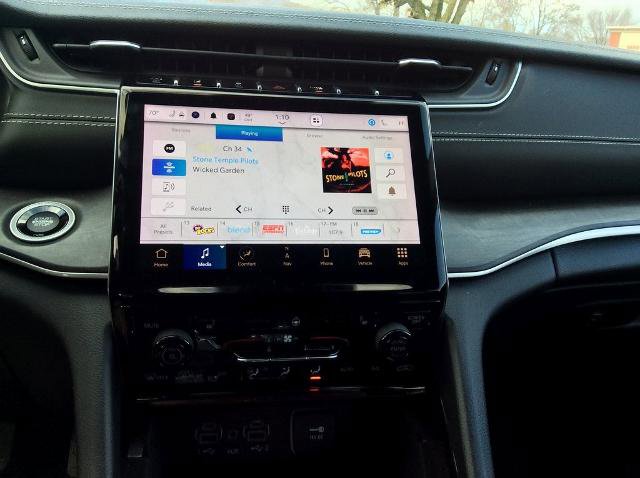 Used 2022 Jeep Grand Cherokee L Limited image 34