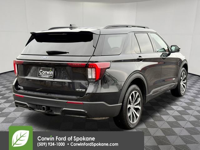 Certified 2025 Ford Explorer ST-Line image 17