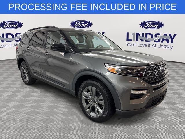 Certified 2023 Ford Explorer XLT w/ Equipment Group 202A AWD/4WD image 1