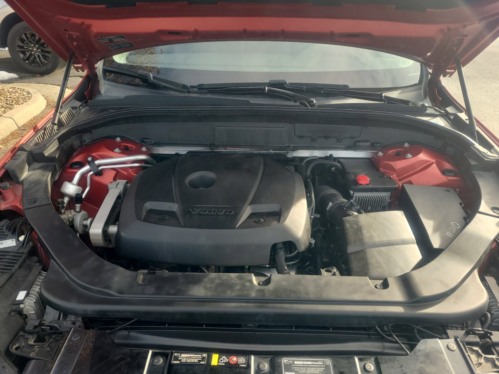 Used 2019 Volvo XC60 T5 Momentum w/ Premium Package image 20